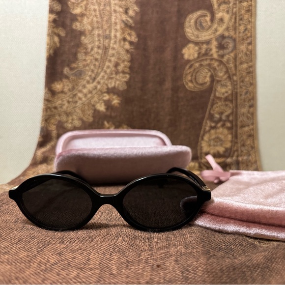Authentic MIU MIU Regard Sunglasses 04ZS black oval w/ matching case - Picture 2 of 6